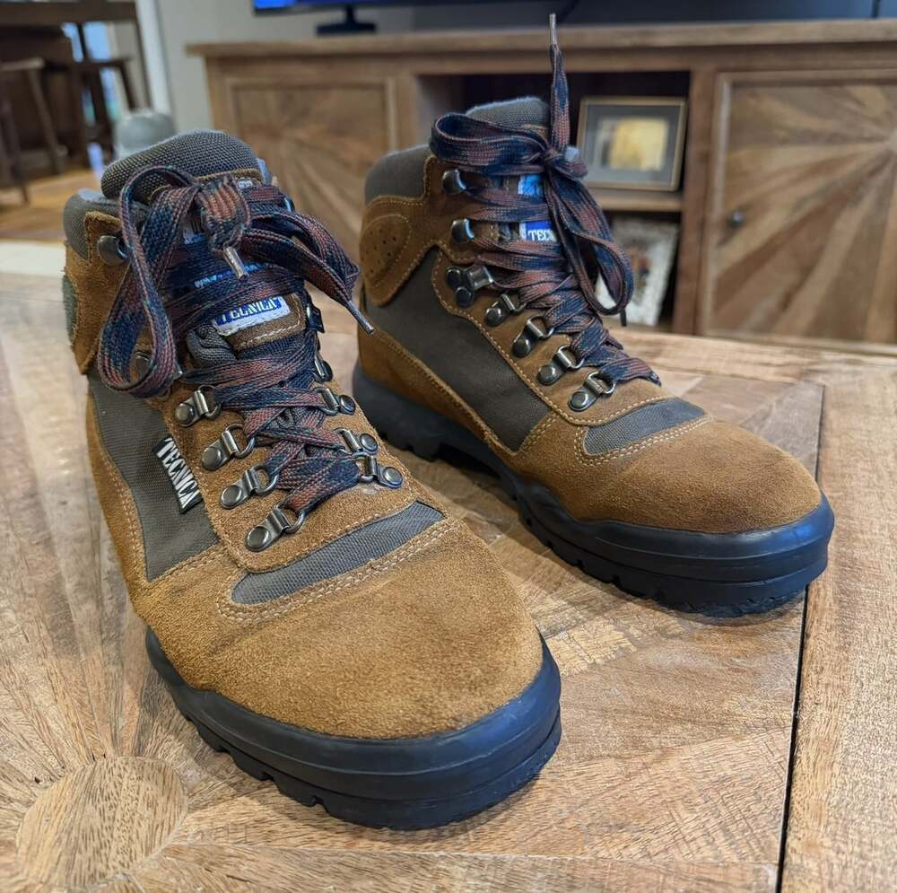 Vintage Tecnica Trekking Hiking Boots Men’s 9 Brown Suede Gorpcore 12501